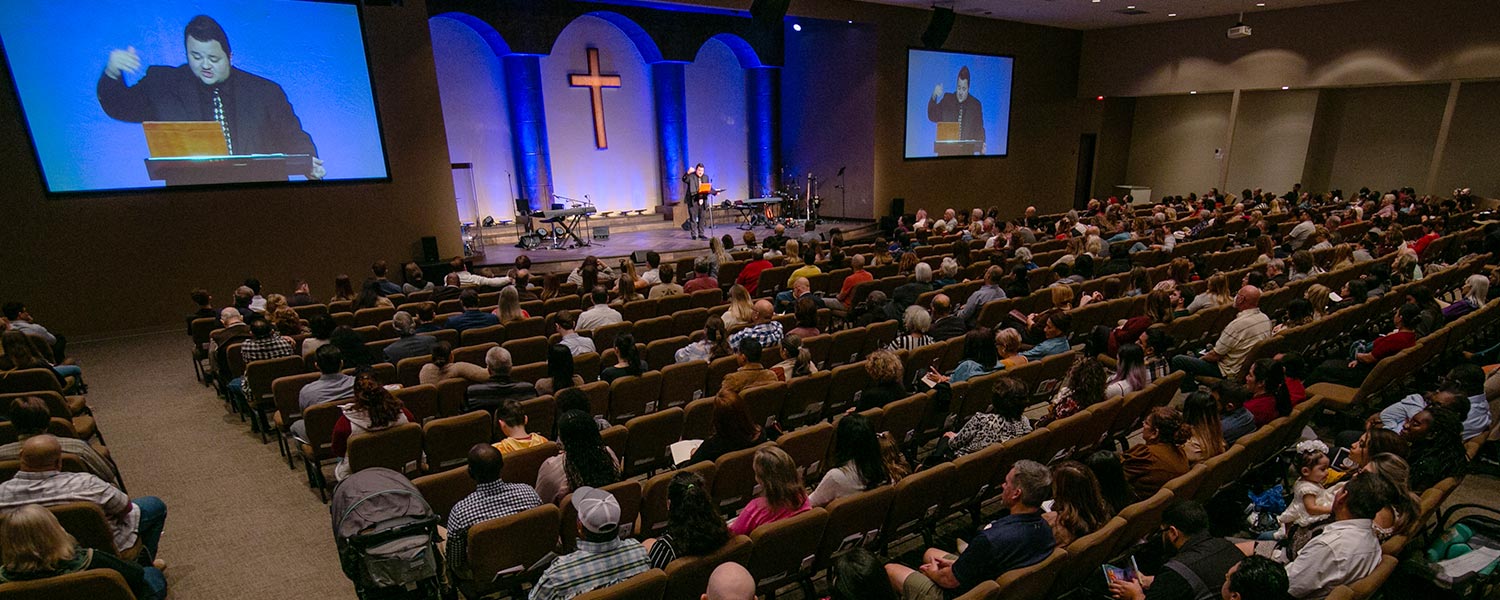 Grace Woodlands congregation